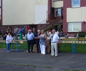 Uczestnicy ŚDS podczas imprezy sportowej w Przygodzicach