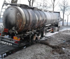 Pożar cysterny na drodze Odolanów - Świeca