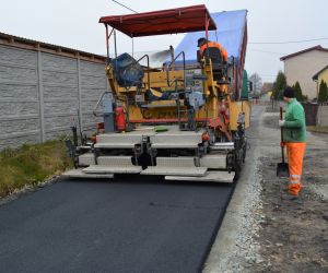 Prace na ul. Łąkowej w Uciechowie