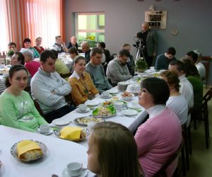 Wielkanocne śniadanie w ŚDS w Odolanowie