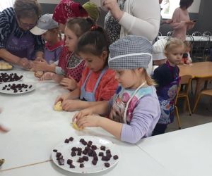 Tłusty Czwartek w szkole podstawowej w Gliśnicy