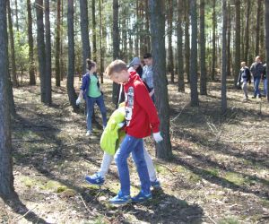 Wielkie sprzątanie Nadleśnictwa Antonin - Gimnazjum w Świecy