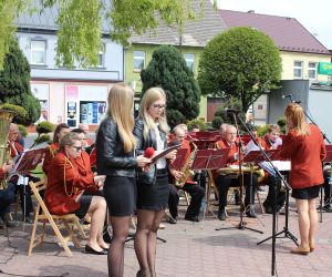 Koncert Odolanowskiej Orkiestry Dętej na Rynku (6)