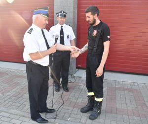 Przekazanie samochodu strażckiego