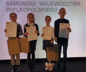 Uczennice z Raczyc nagrodzone w Poznaniu