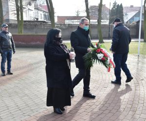 Uroczystośc przy tablicy Jana Kempińskiego "Błyska"