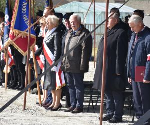 Dnia. 12.10.2021 r. przy cmentarzu parafialnym w Odolanowie odbyła się uroczystość pochówku 8 nieznanych żołnierzy...