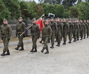 Dnia. 12.10.2021 r. przy cmentarzu parafialnym w Odolanowie odbyła się uroczystość pochówku 8 nieznanych żołnierzy...