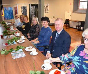 Z okazji przypadającego na dziś Dnia Edukacji Narodowej Burmistrz Gminy i Miasta Odolanów w towarzystwie Wiceburmistrza...