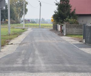 W poniedziałek, dnia 18.10.2021 miał miejsce oficjalny odbiór dróg gminnych ul.Polnej i ul.Leśnej w Bonikowie