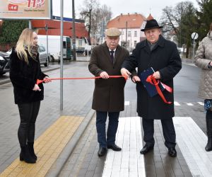 Dzisiejszego dnia (01.12.2021) miało miejsce oficjalne otwarcie nowo wyremontowanej ulicy Franciszka Sójki w Odolanowie