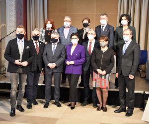 W Ostrowskim Forum Synagoga odbyła się konferencja Senackiego Zespołu Samorządowego. Głównym tematem omawianym podczas...