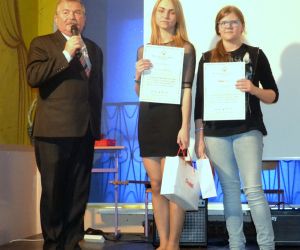 Uczennice z Wierzbna nagrodzone w międzynarodowym konkursie plastycznym