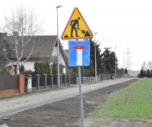 W tym miesiącu rozpoczęły się prace związane z przebudową drogi gminnej ulicy Słonecznej w Tarchałach Wielkich