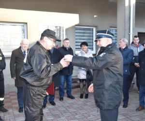 W ubiegły piątek odbyło się kolejne w ostatnich miesiącach przekazanie samochodu strażackiego między jednostkami OSP z...