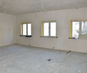 Trwa termomodernizacja budynków Zespołu Szkół Ogólnokształcących w Odolanowie realizowana w ramach partnerskiego projektu...