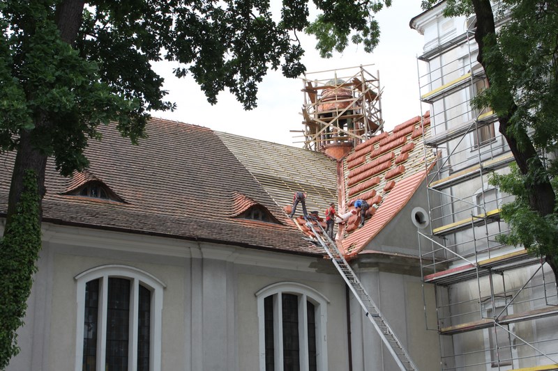 Remont dachu kościoła św. Marcina w Odolanowie