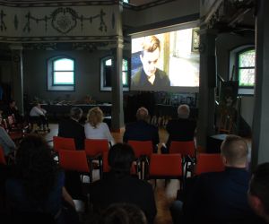 W kontekście pracy terapeutycznej i arteterapeutycznej z osobami z niepełnosprawnością, Środowiskowy Dom Samopomocy w...