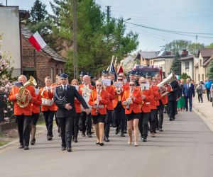 Dnia 3 Maja w Narodowe Święto Konstytucji swoje wewnętrzne obchody 75-lecia istnienia celebrowali strażacy z OSP w...