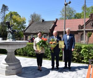 We wtorek 10 maja odbyło się symboliczne uruchomienie fontanny znajdującej się na terenie Odolanowskiego Domu Kultury