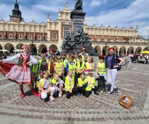 Szkolna wycieczka do Krakowa w ramach projektu ,,POZNAJ POLSKĘ”