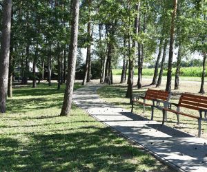Korzystając z lipcowej aury i pięknej słonecznej pogody, wybraliśmy się do Uciechowa, bo sporo się tam ostatnimi czasy dzieje