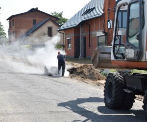 W Nabyszycach rozpoczęła się Budowa ścieżki pieszo-rowerowej w ramach zadania pt. Rozbudowa drogi nr 5169P Gorzyce...