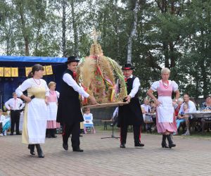 Po przerwie spowodowanej pandemią, w niedzielę 14-tego sierpnia w Hucie odbyły się tradycyjne Wiejskie Dożynki