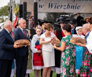 Dziękujemy zaproszonym gościom  i parafianom  za przybycie i świetną zabawę. Zdj. Paweł Mielcarek