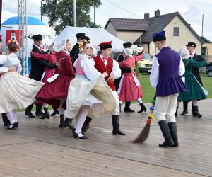 Niedzielne słoneczne popołudnie w Gminie Odolanów upłynęło pod znakiem Dożynek Gminno-Parafialnych, których gospodarzem w...