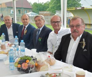 Niedzielne słoneczne popołudnie w Gminie Odolanów upłynęło pod znakiem Dożynek Gminno-Parafialnych, których gospodarzem w...