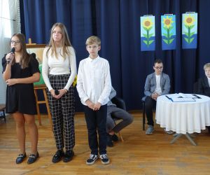 W piątek 7 października br. w ramach wizytacji, naszą szkołę odwiedził ksiądz biskup Łukasz Buzun wraz z proboszczem...