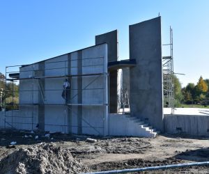 prace budowlane przy obiekcie położonym w Parku Natury ruszyły do przodu