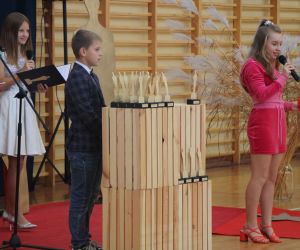 . Z okazji Dnia Edukacji Narodowej Samorząd Uczniowski na wzór Amerykańskiej Akademii Filmowej wręczył Nauczycielskie Oskary