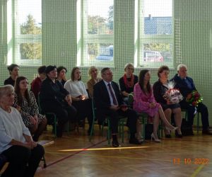 W piątek, 13 października br. w Szkole Podstawowej w Raczycach odbyła się uroczystość z okazji Dnia Edukacji Narodowej