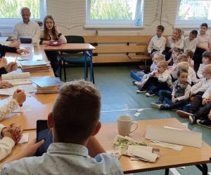 „Dzień Edukacji Narodowej” w Szkole Podstawowej w Nabyszycach oraz we filii w Gliśnicy.