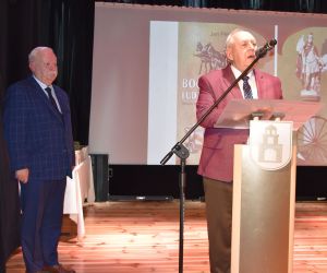 W sali koncertowej Odolanowskiego Domu Kultury odbyła się gala Promocyjna Książki-Albumu ,,Bogu na Chwałę, Ludziom na...