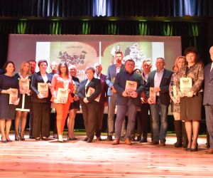 W sali koncertowej Odolanowskiego Domu Kultury odbyła się gala Promocyjna Książki-Albumu ,,Bogu na Chwałę, Ludziom na...