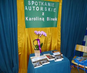 Od kilku lat pani Karolina realizuje swoje życiowe marzenia o pisaniu książek