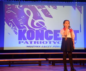 w Sali Koncertowej Odolanowskiego Domu Kultury odbył się nastrojowy koncert nawiązujący do minionego Święta Niepodległości