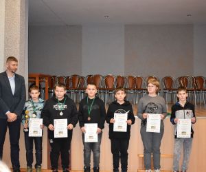 W Hucie odbyły się Indywidualne Mistrzostwa Powiatu Ostrowskiego SZS w warcabach klasycznych