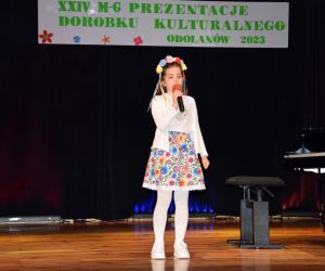 W przeglądzie udział wzięło siedem szkół podstawowych a na scenie zaprezentowało się  70 młodych, utalentowanych artystów