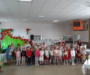 Dnia 26.04.2023 r. na sali wiejskiej w Gliśnicy odbył się po raz kolejny Festiwal Piosenki Ludowej i Biesiadnej