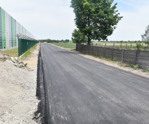 Droga gminna na linii Odolanów-Kaczory (inwestycja nie została jeszcze ukończona)