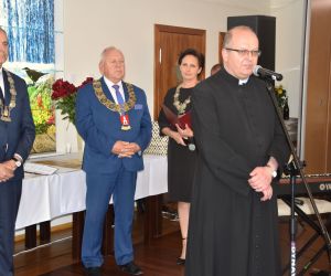 Dokładnie 33 pary małżeńskie z terenu Gminy i Miasta Odolanów, które w 2022 roku celebrowały 50 i 60 lat wspólnego życia...