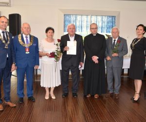 Dokładnie 33 pary małżeńskie z terenu Gminy i Miasta Odolanów, które w 2022 roku celebrowały 50 i 60 lat wspólnego życia...