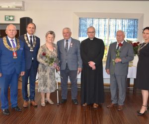 Dokładnie 33 pary małżeńskie z terenu Gminy i Miasta Odolanów, które w 2022 roku celebrowały 50 i 60 lat wspólnego życia...