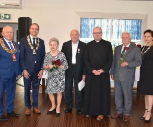 Dokładnie 33 pary małżeńskie z terenu Gminy i Miasta Odolanów, które w 2022 roku celebrowały 50 i 60 lat wspólnego życia...