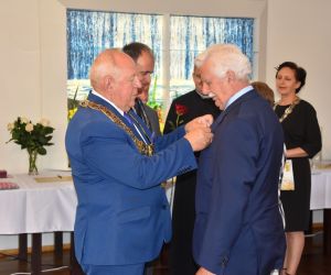 Dokładnie 33 pary małżeńskie z terenu Gminy i Miasta Odolanów, które w 2022 roku celebrowały 50 i 60 lat wspólnego życia...