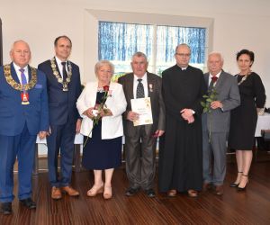 Dokładnie 33 pary małżeńskie z terenu Gminy i Miasta Odolanów, które w 2022 roku celebrowały 50 i 60 lat wspólnego życia...